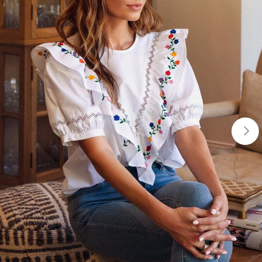 NWT Mi Golondrina White Ruffled Blouse with Multicolor Floral Embroidery